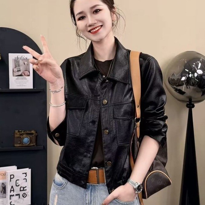 Chaqueta de Cuero Sintético para Mujer – Estilo Vintage con Corte Clásico y Ajuste Elegante