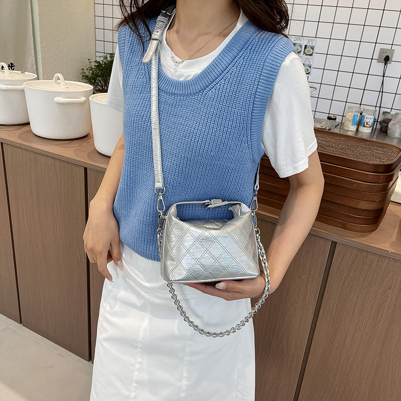 Bolso Mini Acolchado para Mujer con Cadena Metálica | Bolso Crossbody Elegante y Moderno